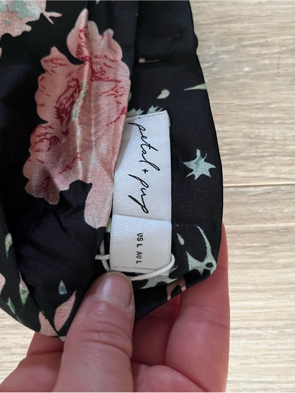 NWT Petal & Pup Women’s Anabelle Halter Neck Mini Dress Black Floral - Size L - Picture 4 of 8